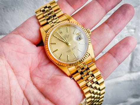 rolex datejust gold 1994 leather crocodile|rolex datejust 16018.